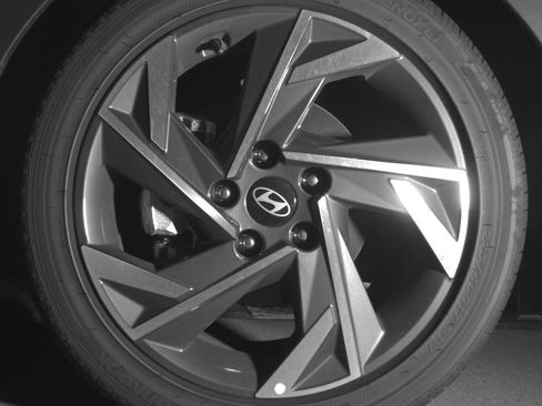 Used 2025 Hyundai Elantra SEL FWD image 12