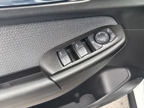 Used 2022 Chevrolet TrailBlazer LT FWD image 10