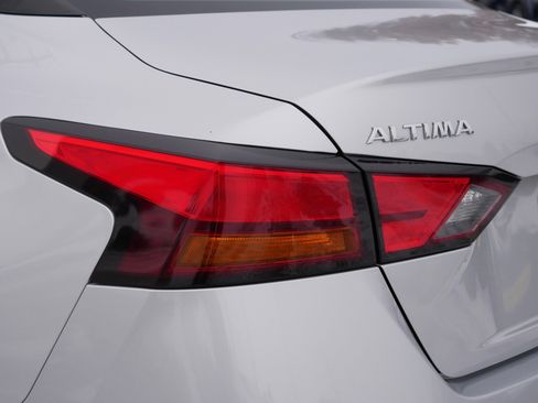 Used 2020 Nissan Altima 2.5 S image 17