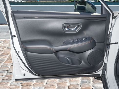 Certified 2023 Honda HR-V Sport image 10