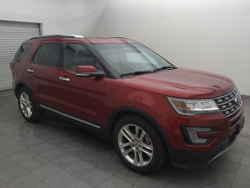 Used 2016 Ford Explorer Limited w/ Equipment Group 301A FWD image 11