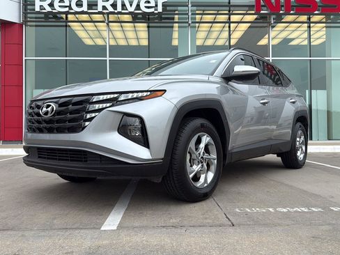 Used 2023 Hyundai Tucson SEL AWD/4WD image 2