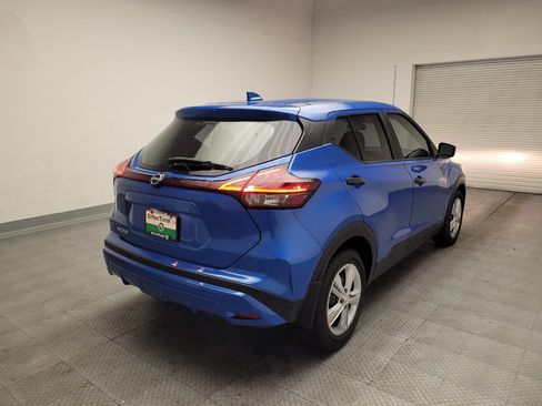 Used 2022 Nissan Kicks S FWD image 9