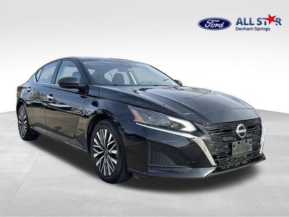 Used 2024 Nissan Altima 2.5 SV