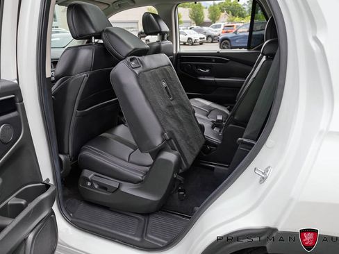 Used 2025 Honda Pilot Touring image 40