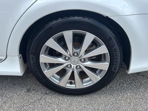 Used 2011 Toyota Avalon Limited FWD image 23