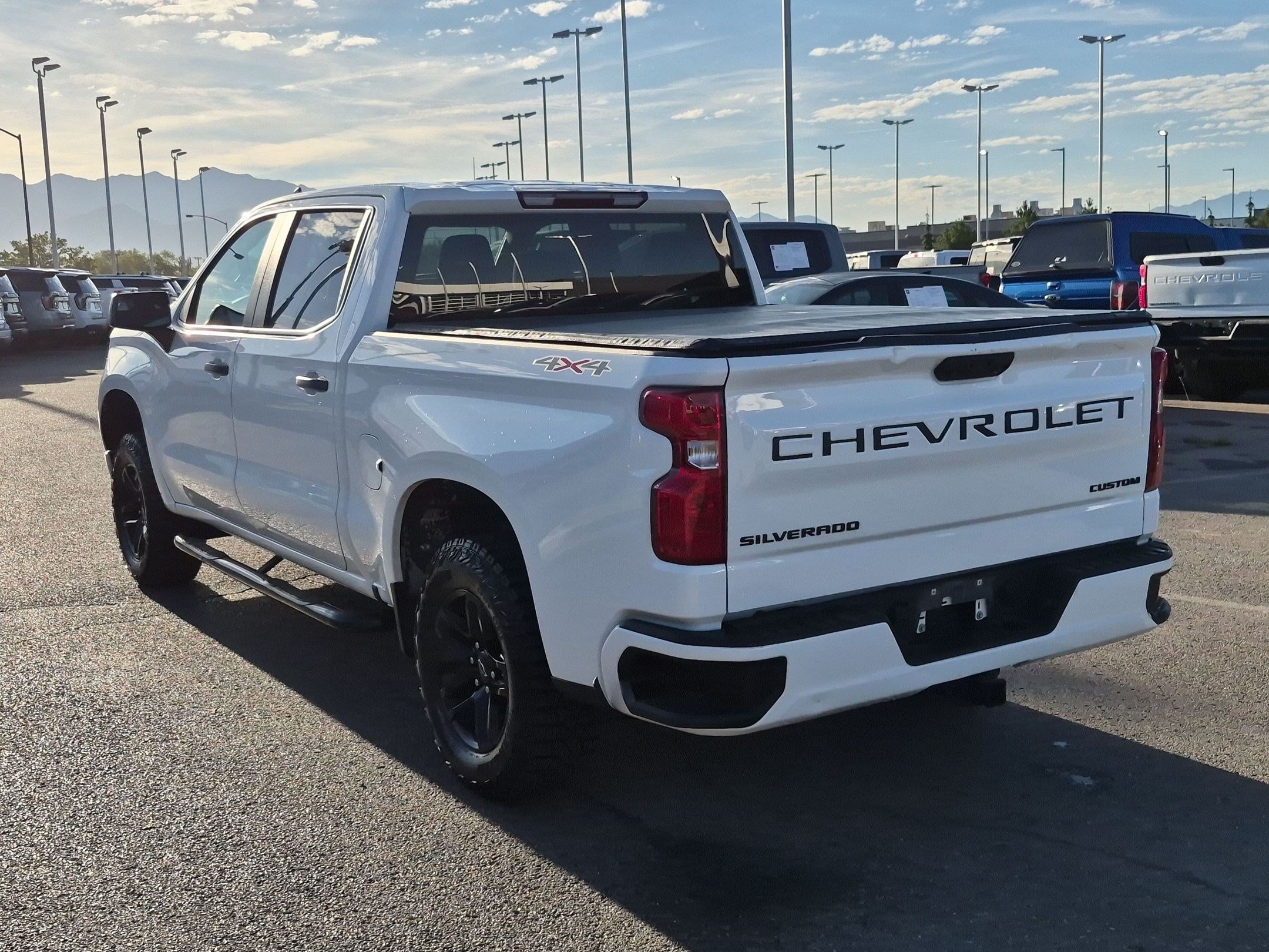 Used 2022 Chevrolet Silverado 1500 Custom w/ LPO, Dark Essentials Package AWD/4WD image 5