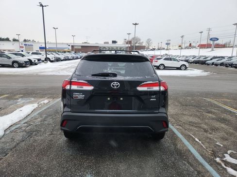 Used 2022 Toyota Corolla Cross LE image 6