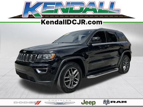 Used 2019 Jeep Grand Cherokee Laredo w/ Laredo X Package RWD image 1
