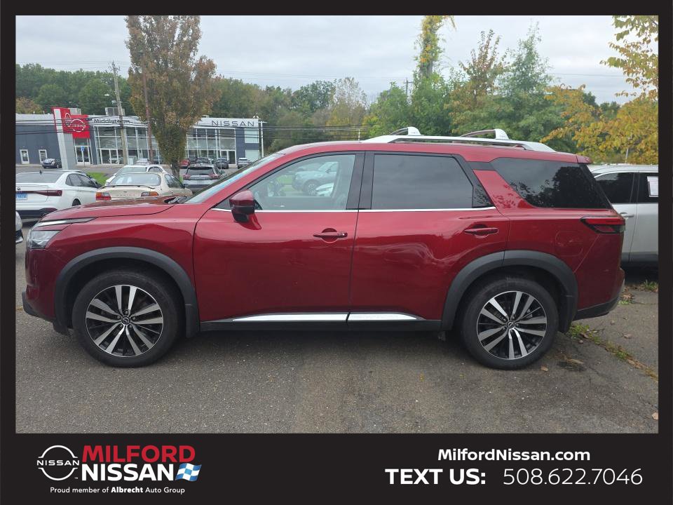 Certified 2023 Nissan Pathfinder Platinum w/ Cargo Package AWD/4WD image 2