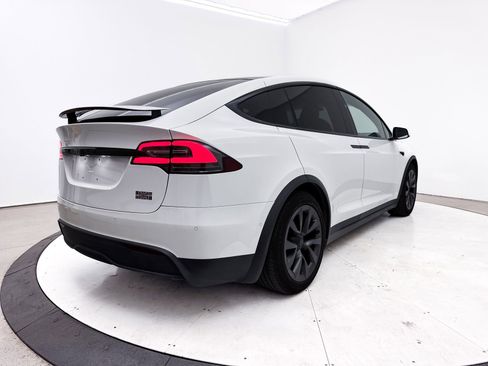 Used 2022 Tesla Model X Plaid image 15
