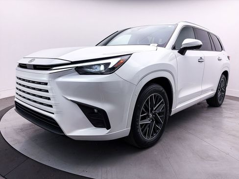 Used 2024 Lexus TX 350 FWD w/ Captains Chair Package image 13