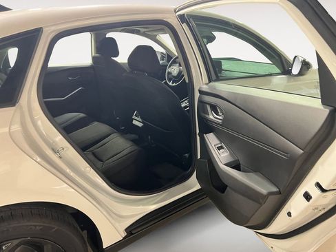 Used 2025 Honda Accord SE image 29