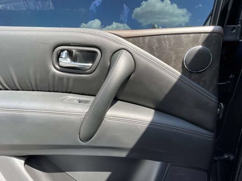 Used 2023 Nissan Armada Platinum w/ Captain's Chairs Package RWD image 33