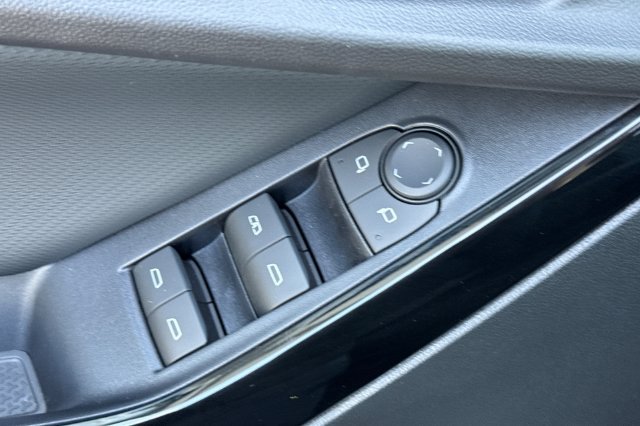 New 2027 Chevrolet Equinox LT FWD image 18