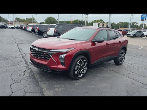 Certified 2024 Chevrolet Trax RS w/ Driver Confidence Package FWD image 4