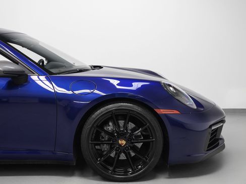 Certified 2024 Porsche 911 Carrera T RWD image 15