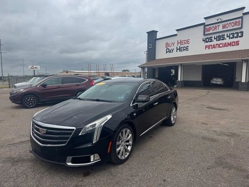 Used 2018 Cadillac XTS Luxury FWD image 1