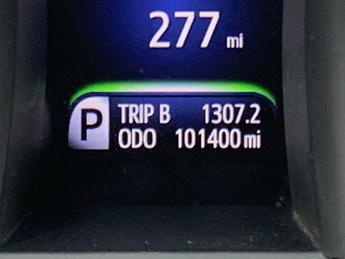 Used 2015 Toyota Avalon XLE image 22