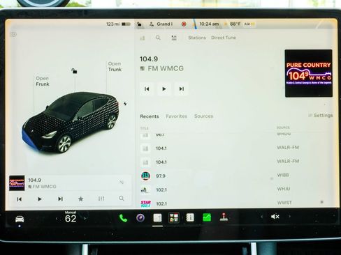 Used 2020 Tesla Model Y Long Range AWD/4WD image 25