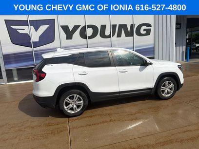 Used 2024 GMC Terrain SLE