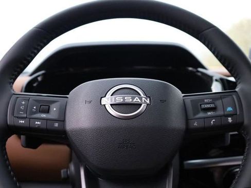 New 2026 Nissan Pathfinder Platinum image 13