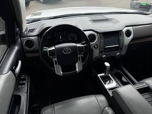 Used 2018 Toyota Tundra Limited w/ Limited Premium Package AWD/4WD image 18