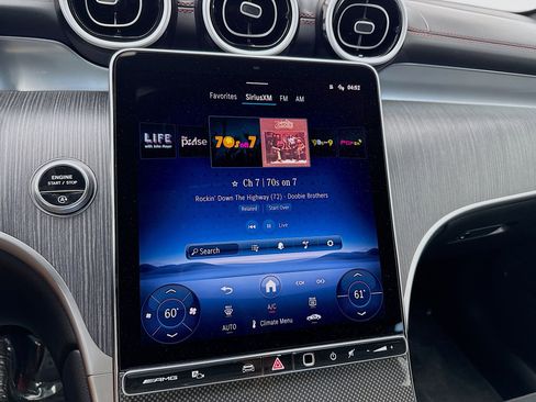 Used 2025 Mercedes-Benz GLC 43 AMG 4MATIC image 11