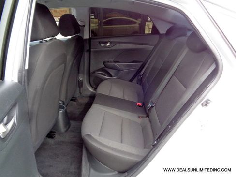 Used 2021 Hyundai Accent SE image 13