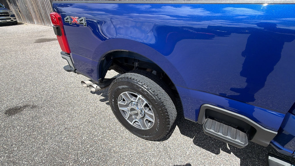 Used 2026 Ford F250 Lariat AWD/4WD image 11