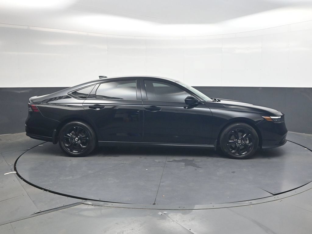 Used 2025 Honda Accord SE image 3