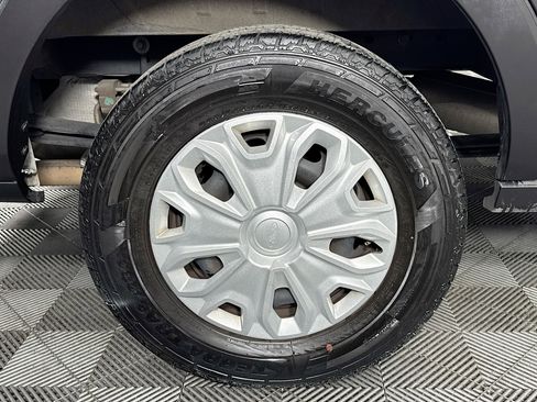 Used 2023 Ford Transit 350 XLT image 28