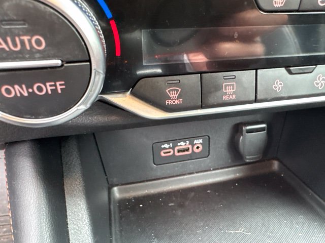 Used 2021 Nissan Sentra SR w/ SR Premium Package FWD image 19