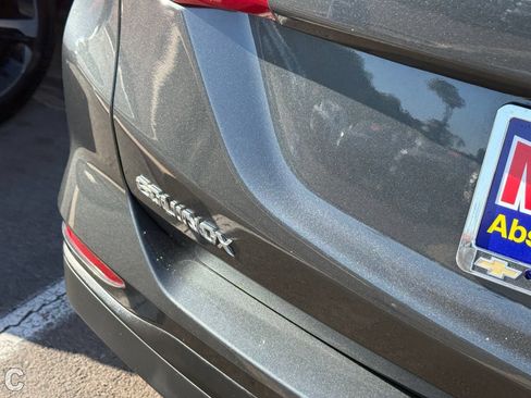 Used 2020 Chevrolet Equinox LS FWD image 10