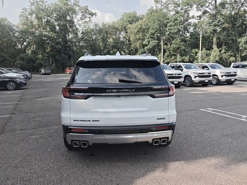 Certified 2026 GMC Acadia Denali w/ Super Cruise Package AWD/4WD image 10