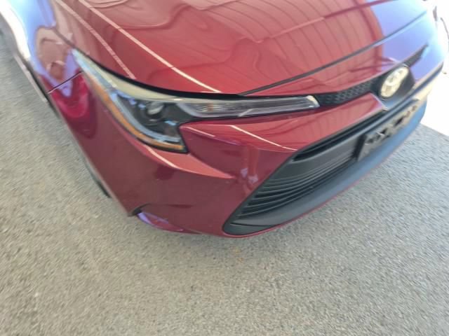 Used 2025 Toyota Corolla LE FWD image 4