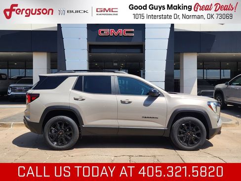 New 2027 GMC Terrain Elevation w/ Black Edition FWD image 3