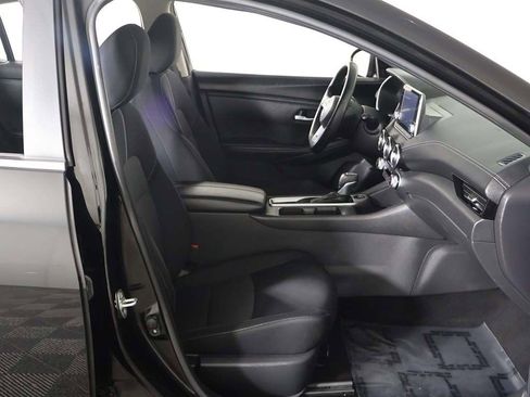 Used 2024 Nissan Sentra SV FWD image 23