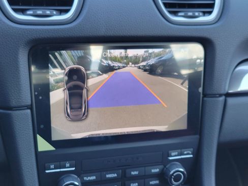 Used 2024 Porsche 718 Cayman image 18