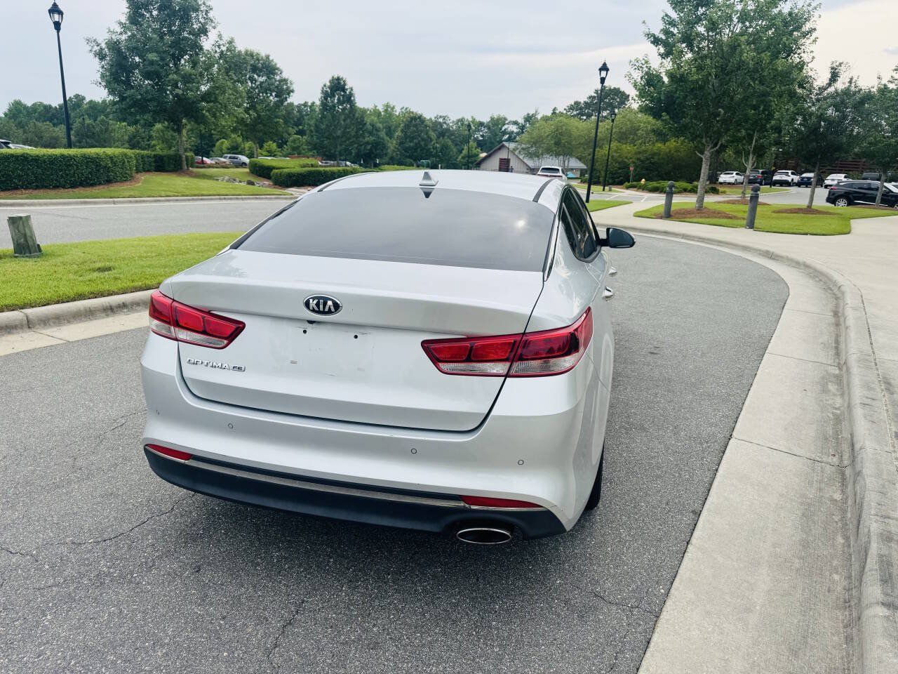 Used 2018 Kia Optima LX FWD image 6