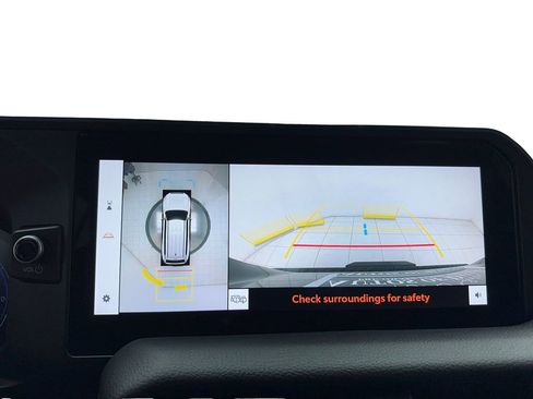 Used 2024 Toyota Land Cruiser image 27