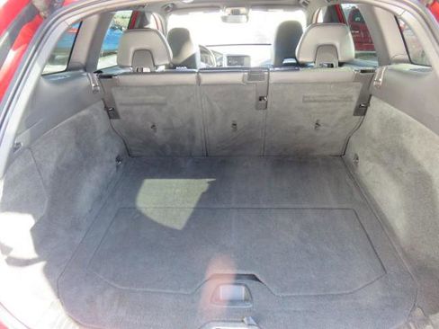 Used 2015 Volvo XC60 T6 R-Design image 28