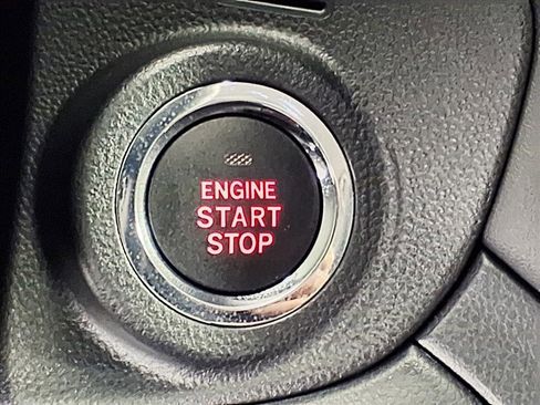 Certified 2025 Subaru Outback Premium image 19