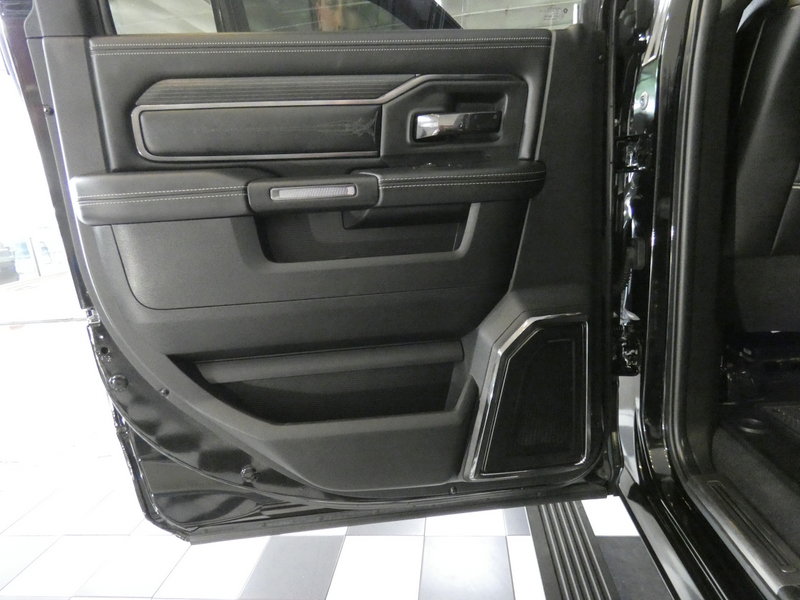Used 2022 RAM 3500 Limited AWD/4WD image 31