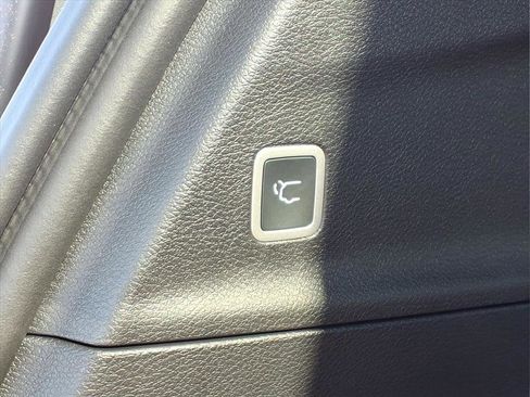 New 2026 Chrysler Pacifica Select FWD image 7