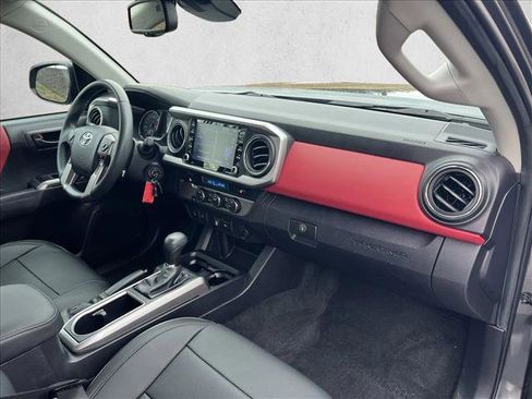 Certified 2022 Toyota Tacoma SR5 w/ Technology Package image 23