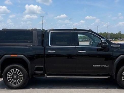 Used 2025 GMC Sierra 2500 Denali Ultimate AWD/4WD image 23