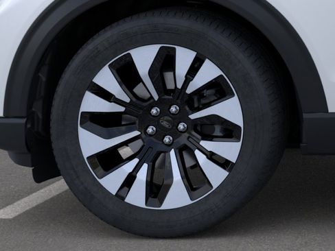 New 2026 Ford Explorer Platinum image 19