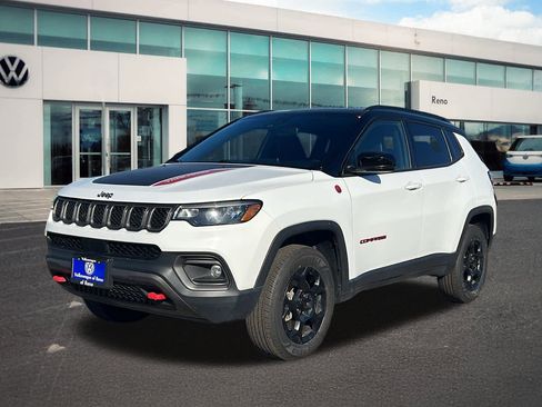 Used 2023 Jeep Compass Trailhawk image 1