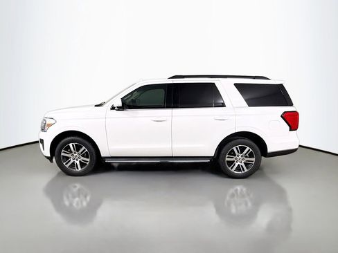 Used 2022 Ford Expedition XLT image 4